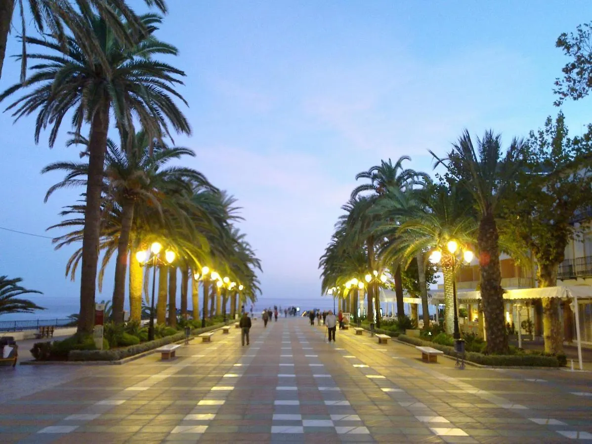 R1351 Verano Azul 31Bis Nerja Appartamento