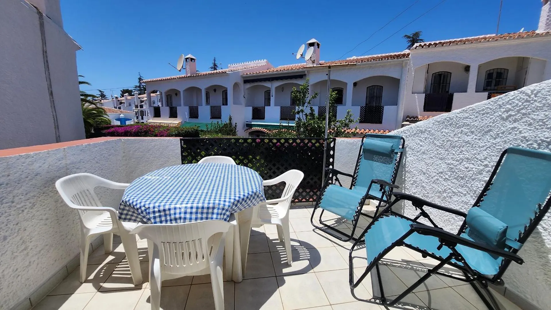 R1351 Verano Azul 31Bis Nerja Spain